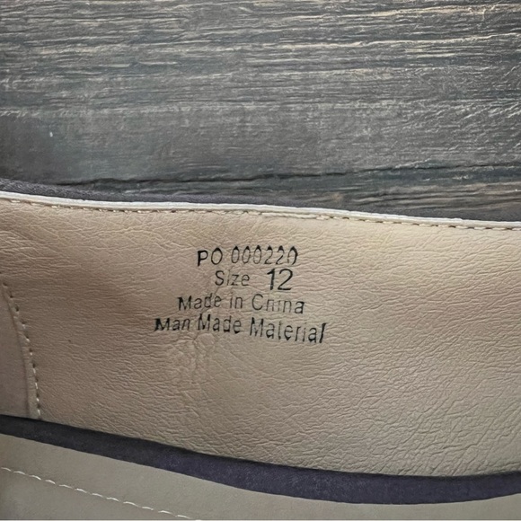 NWOT Journee Collection Pointy Toe Flats - Picture 3 of 4